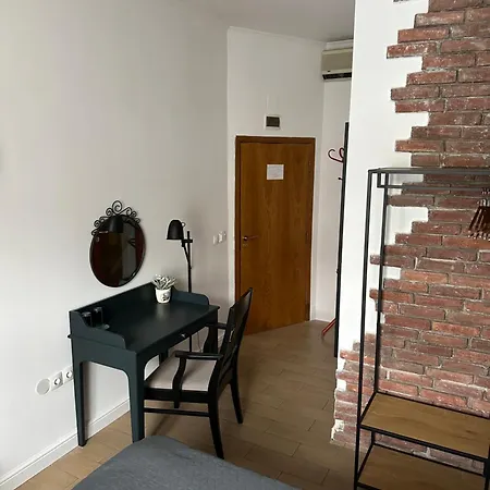 Art Hotel 2*